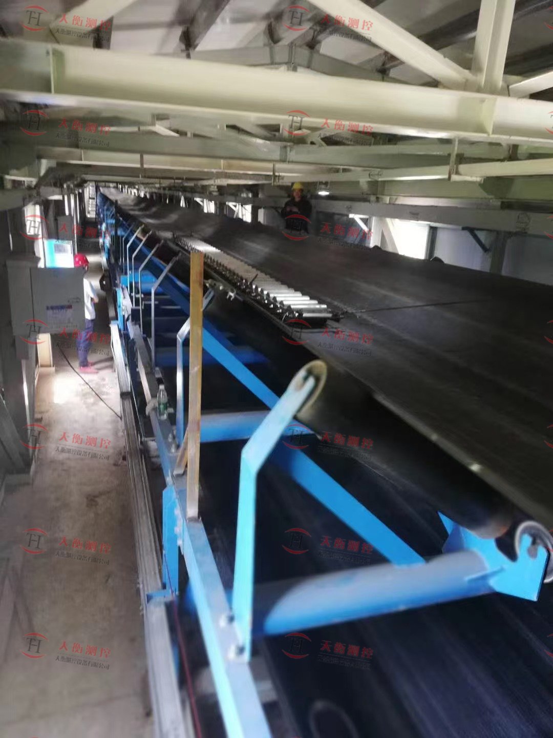 成都電廠皮帶秤及藏箱式鏈碼現(xiàn)場(chǎng)