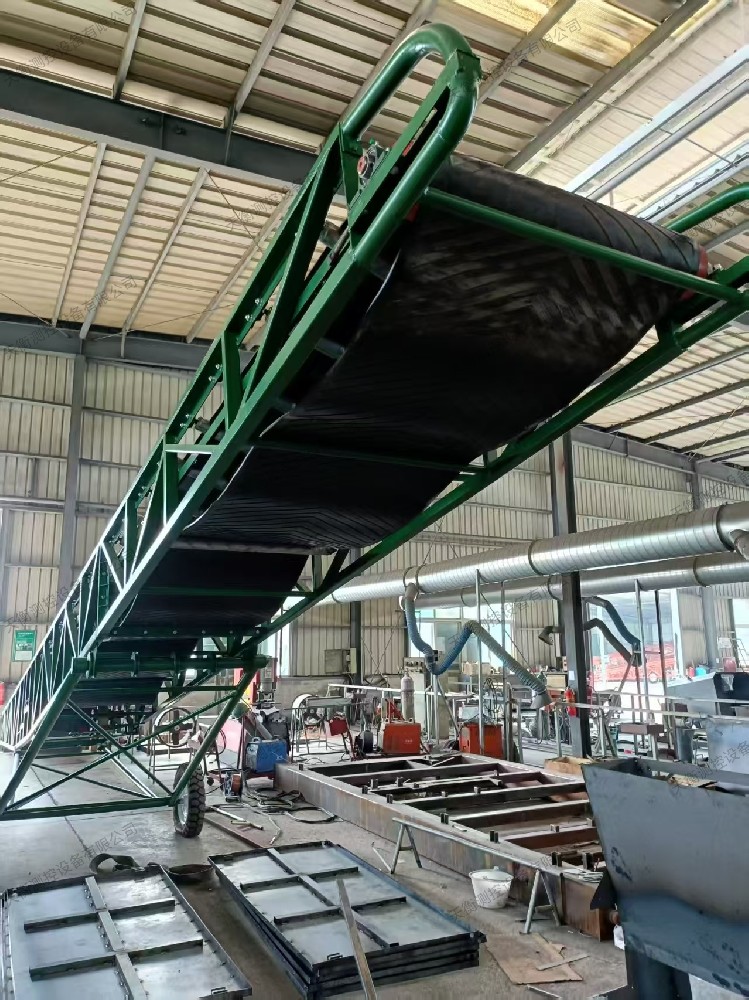 四川中儲(chǔ)糧皮帶秤安裝現(xiàn)場(chǎng)